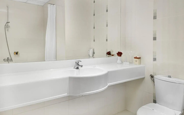 Yantra Grand Hotel -Sharlopov Hotels
