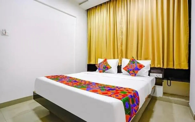 Fabhotel Woods Regency