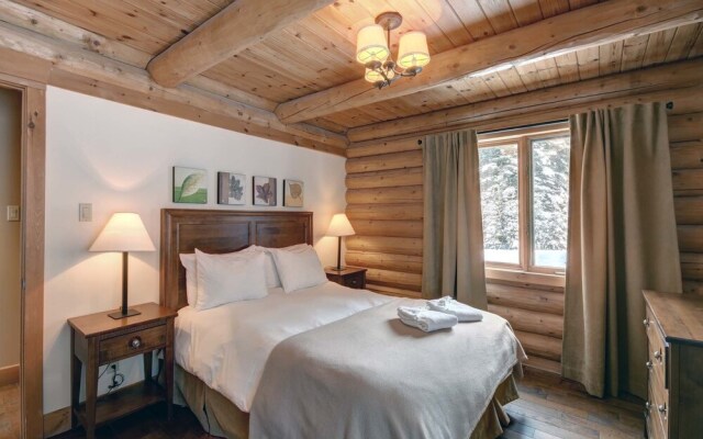 Chalet Navajo
