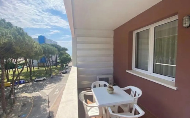 Ideal Getaway Apartment With Terrace