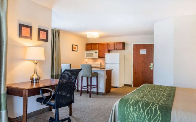 Comfort Inn & Suites