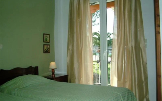Serres Apartments