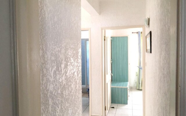 Apartment With 2 Bedrooms in Flic en Flac, With Wonderful Mountain Vie