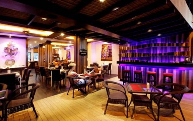 Lana Beach Residence
