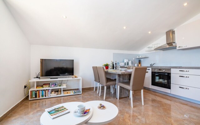 A2 Beautiful apt w. Magnificent View and Pool use