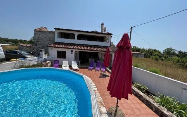 Charming Home With Pool in Barbariga