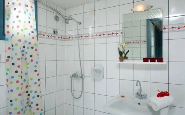 Fan Apartments