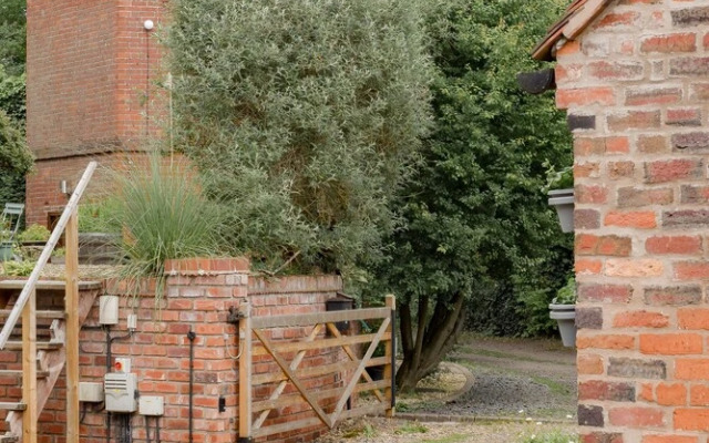 The Hyde Dovecote Kinver, pet Friendly Holiday let