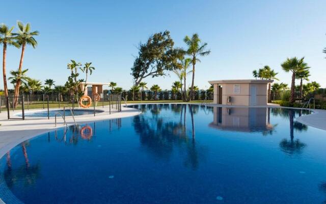 Luxury Beach Front Penthouse with own pool.BP9