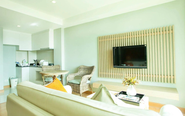 Rocco Hua Hin Beach Seaview