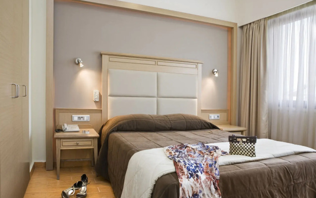 Parnon Hotel