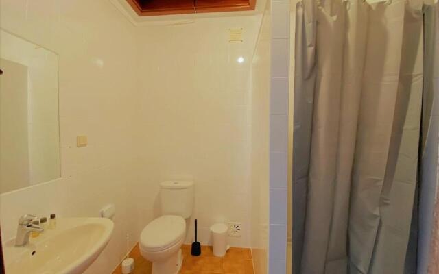 Superb Villa in Baleal w/ Patio, parking & 5 BRs