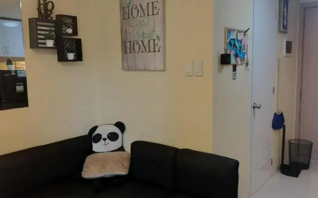 Spacious 1-bedroom Condo in Quezon City With Private Pool