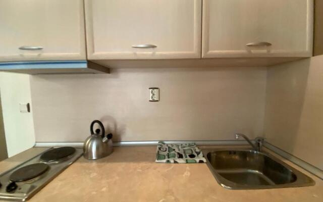 Private Studio C 200 Avalon