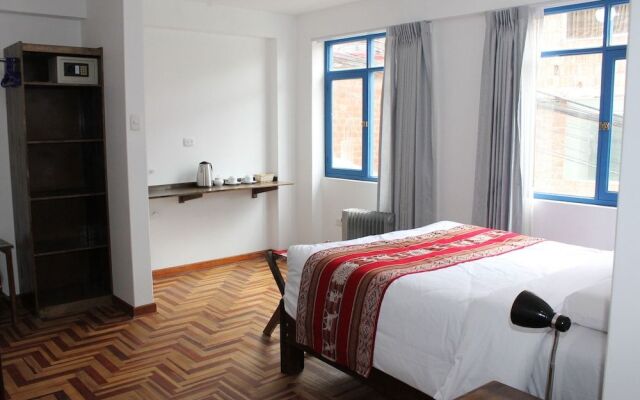 Hotel Del Prado Hometown