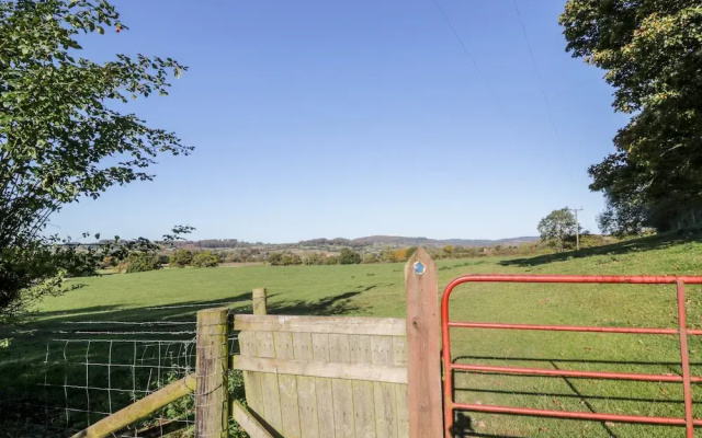 Woodside Barn