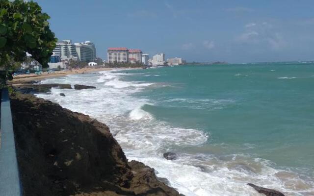 Condado San Juan Prime location 5minsWalk To Beach