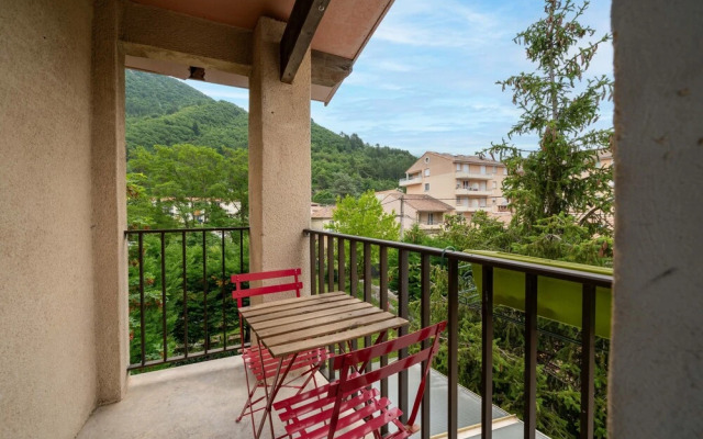 Alexandra Apartments