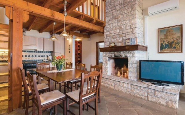 Stunning Home in Prigradica With Sauna, Wifi and 5 Bedrooms