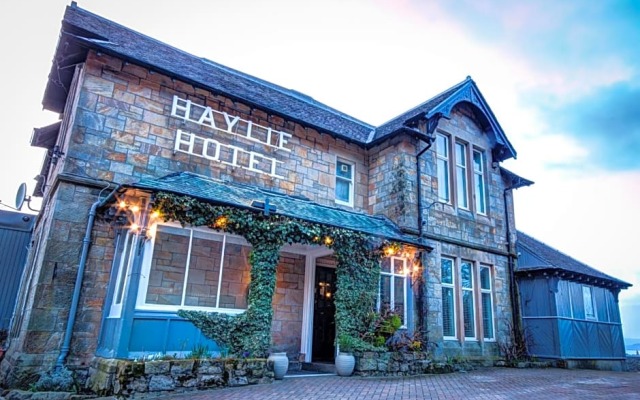 Haylie Hotel