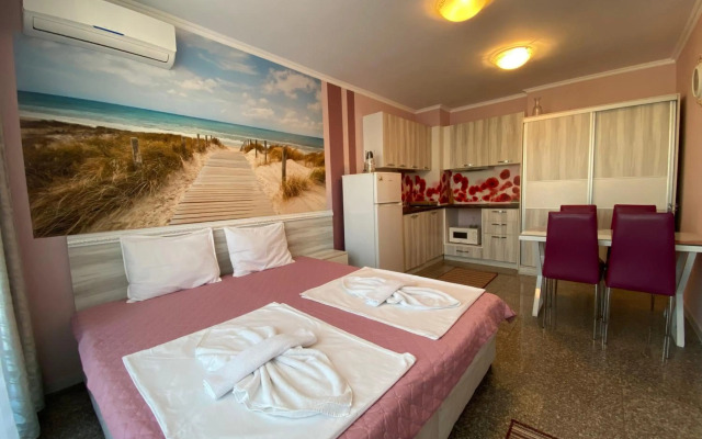 Private Cozy Apartment Admiral Plaza A 11