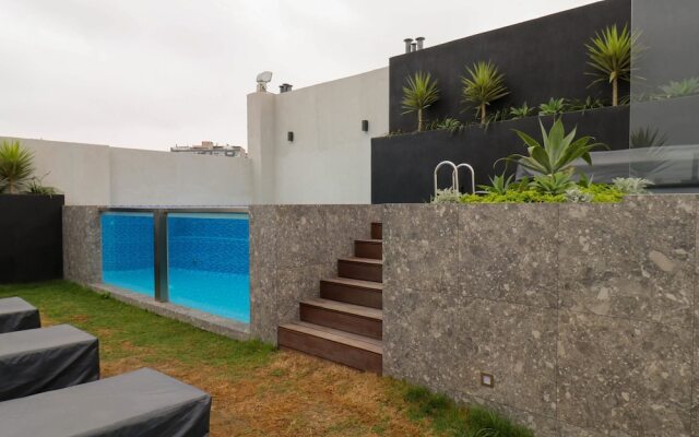w Spectacular 2BR in the Heart of Miraflores
