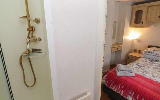 Rose Villa Caravan