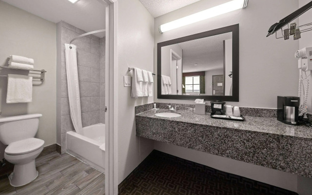 Days Inn by Wyndham Round Rock