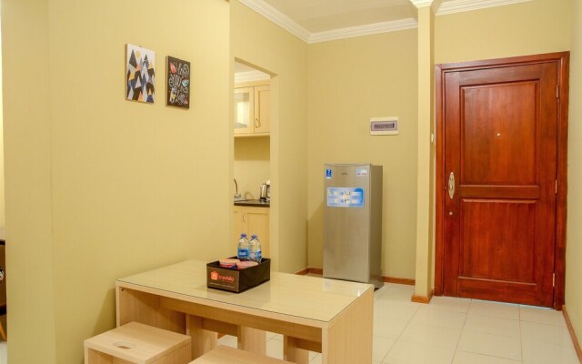 Big 2 BR (76 sqm) Apartment Grand Palace/Pallazo Kemayoran
