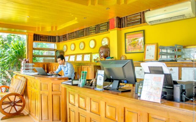 Palm House Boutique Resort
