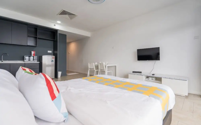 OYO Home 43951 Fair  Studio Empire City Marriot – Guest Rooms – Petaling Jaya