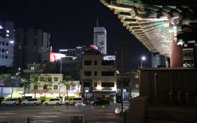 96BunZ Travellers Lodge