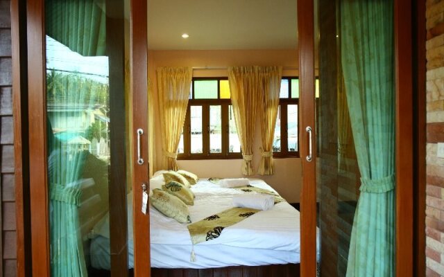 Baan Saranrom