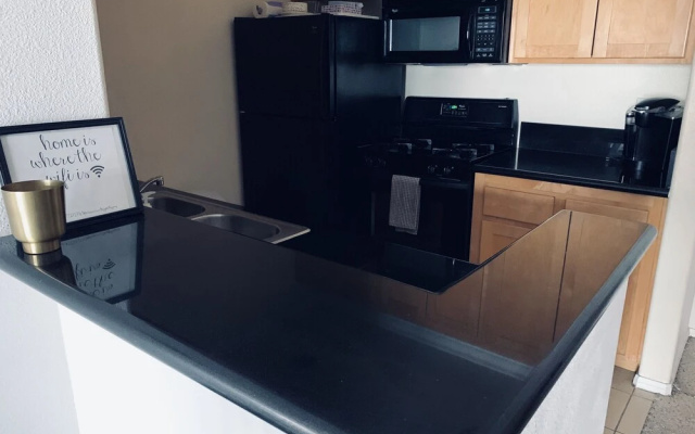 New Lyfe Finest Luxury Apartment