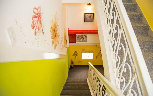 Ken's Backpackers Hotel