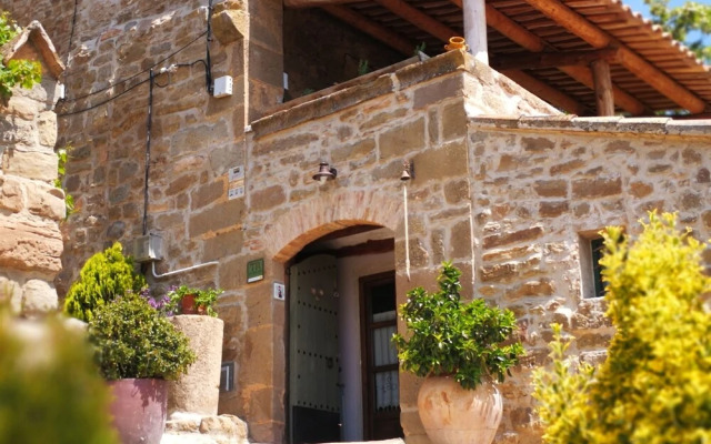 La Casa Dels Ocells- Adults Only