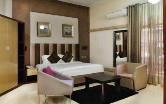 Aden 360 By Intra