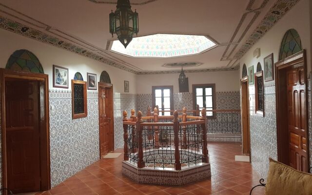 Riad Mimouna De Timnay