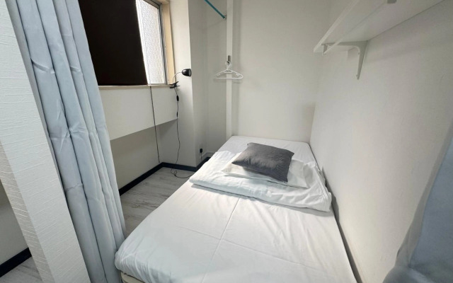 Osaka guest house sakura – Hostel