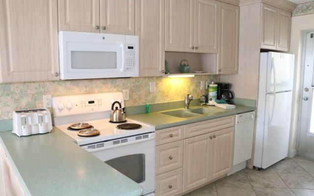 Jamaica Royale - 008 - 1 Br Apts