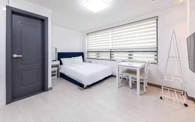 Yeosu Onueli Pension