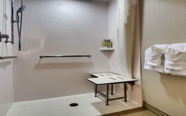 Holiday Inn Express & Suites Absecon-Atlantic City by IHG