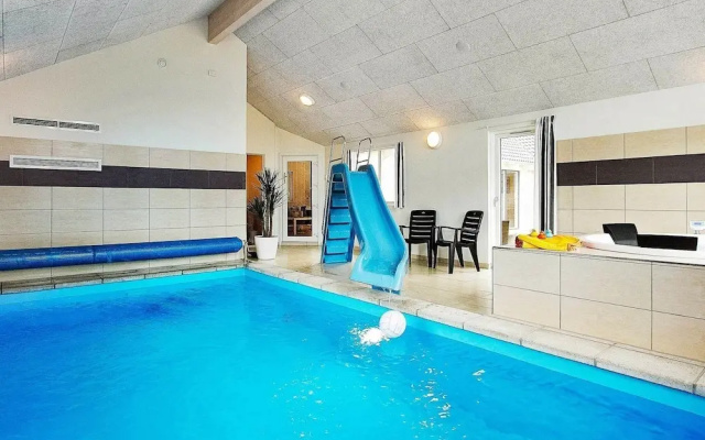 Spacious Holiday Home in Glesborg near Ocean