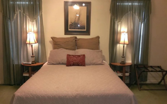 Full Moon Inn B&B