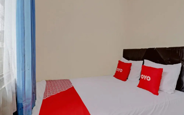 OYO Life 92685 Kost Arimbi