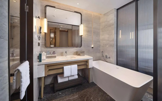 Hilton Jiashan