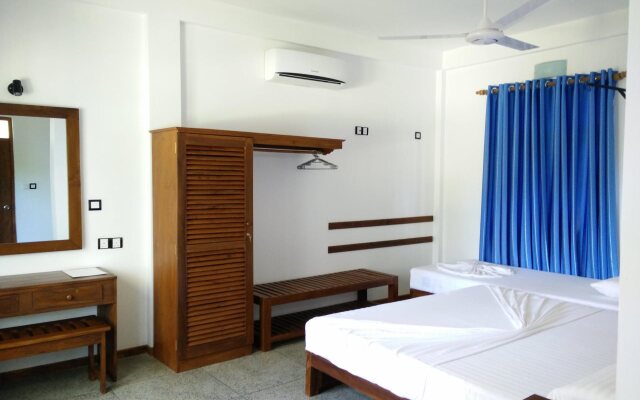 Blue Turtle Hotel