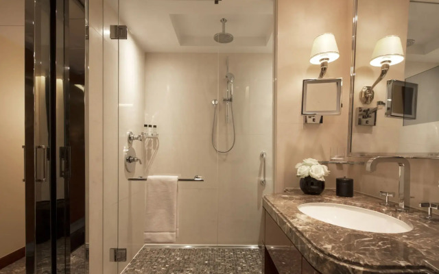 Four Seasons Hotel London at Park Lane