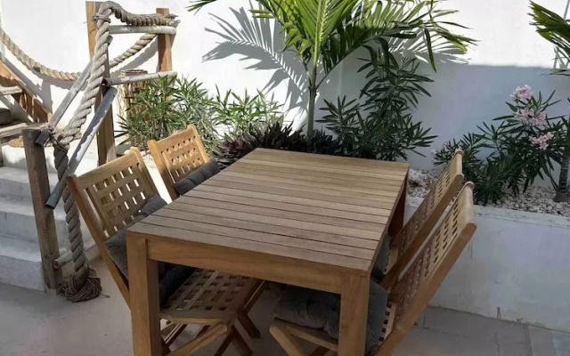 Palm Beach Vacaysuites - Bamboo Suite - Studio