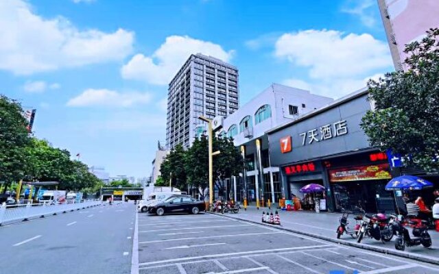 7 Days Inn Foshan Shunde Lunjiao Branch